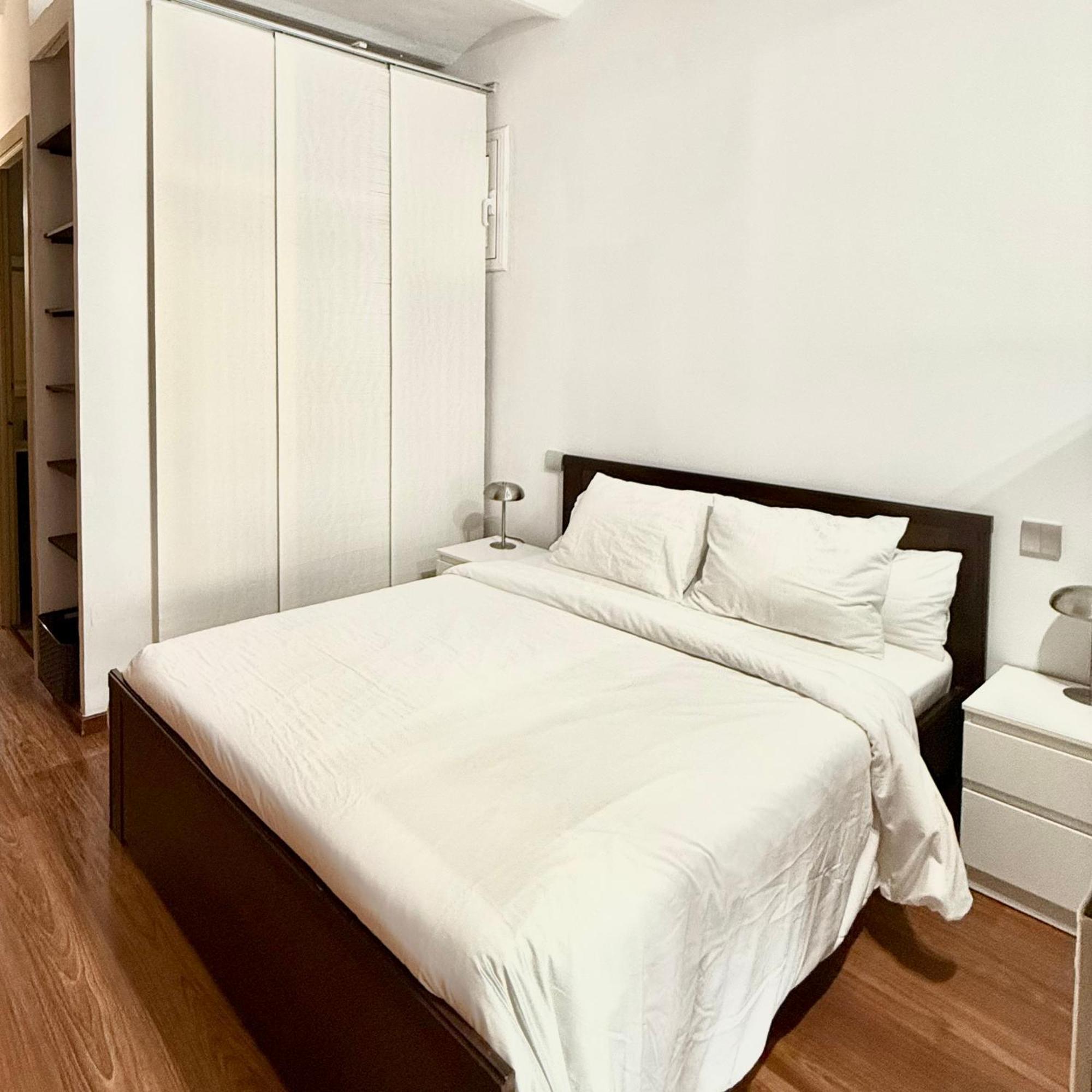 Newly Renovated Stylish Eixample - Great Location Barcelona Buitenkant foto
