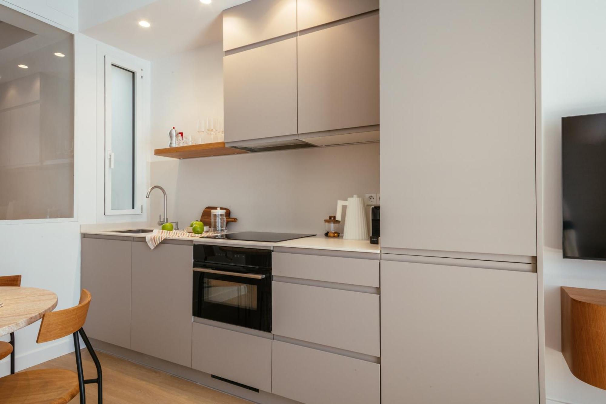 Newly Renovated Stylish Eixample - Great Location Barcelona Buitenkant foto